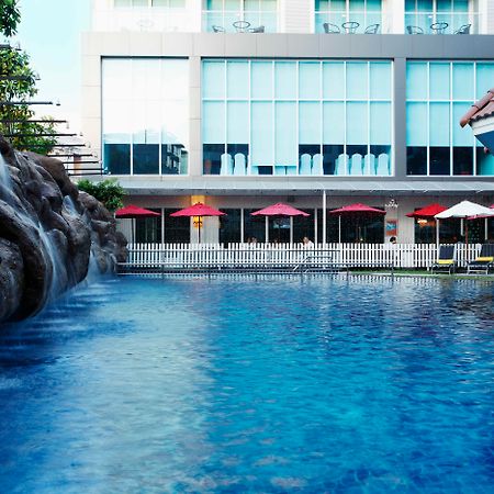 Centara Pattaya Hotel Exterior foto